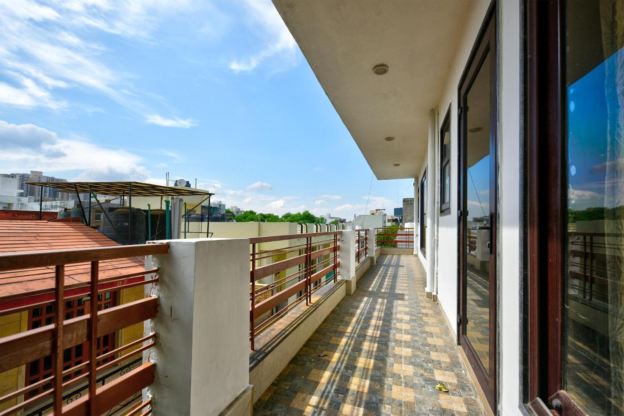 Hotel Leaf 9 Boutique, Near Golf Course Road And Galleria Market Gurgaon Buitenkant foto