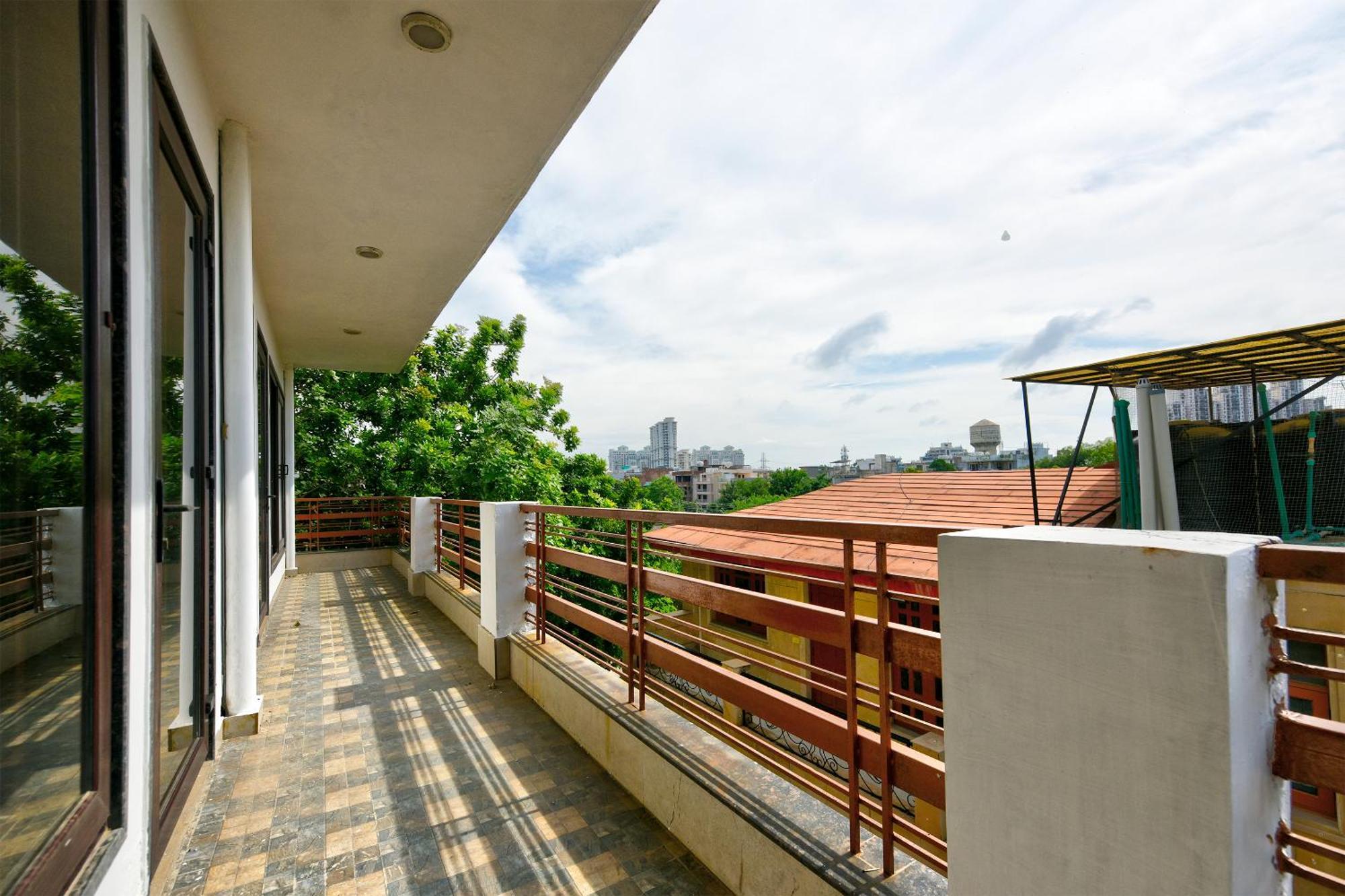 Hotel Leaf 9 Boutique, Near Golf Course Road And Galleria Market Gurgaon Buitenkant foto