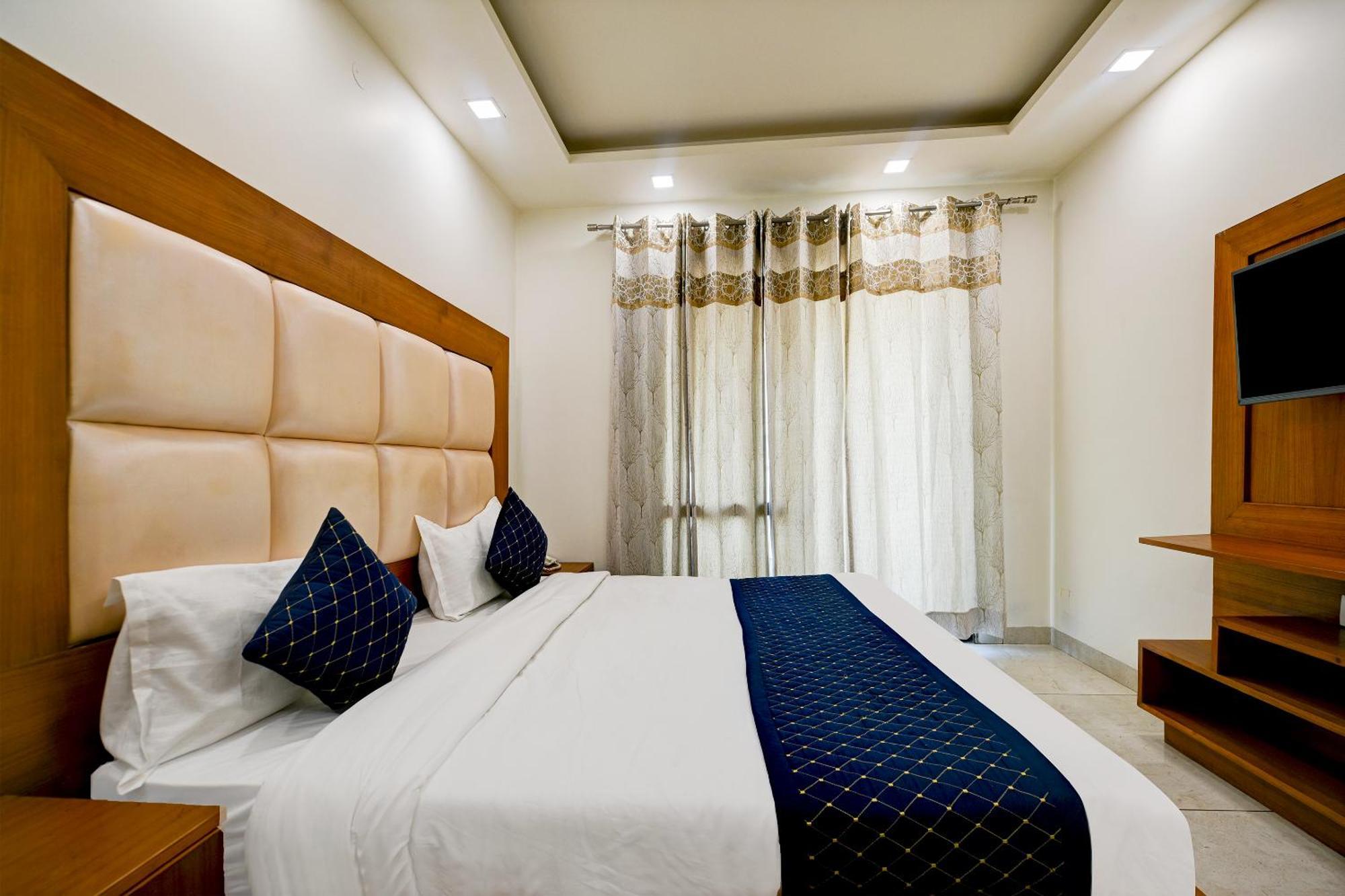 Hotel Leaf 9 Boutique, Near Golf Course Road And Galleria Market Gurgaon Buitenkant foto