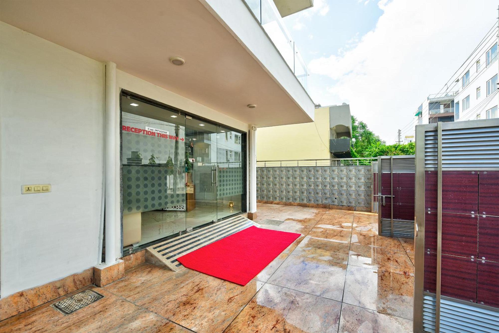 Hotel Leaf 9 Boutique, Near Golf Course Road And Galleria Market Gurgaon Buitenkant foto