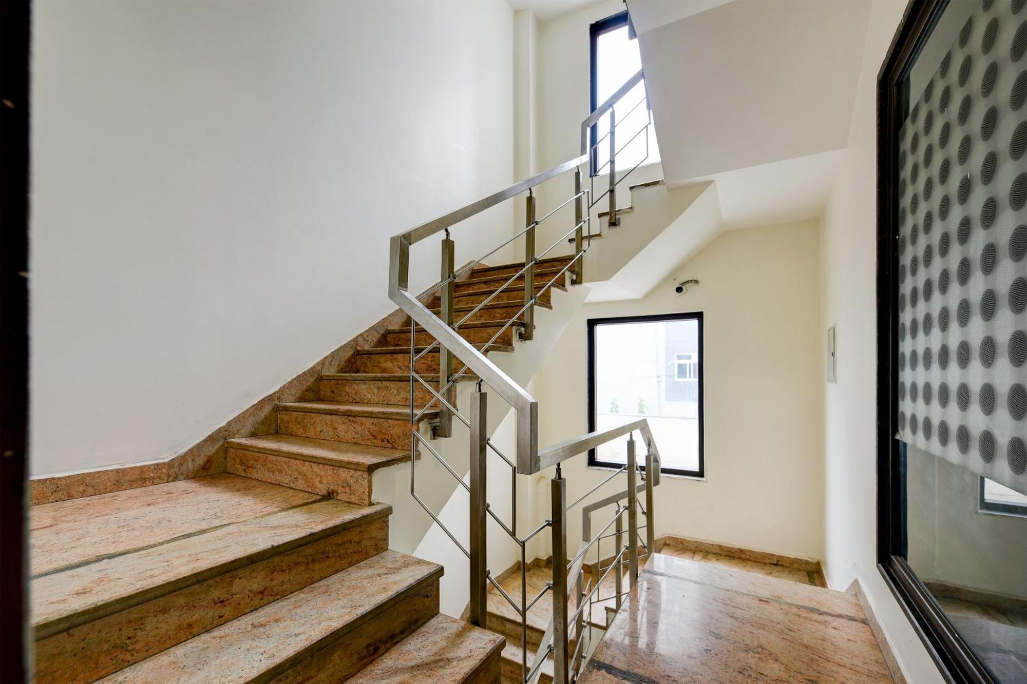 Hotel Leaf 9 Boutique, Near Golf Course Road And Galleria Market Gurgaon Buitenkant foto