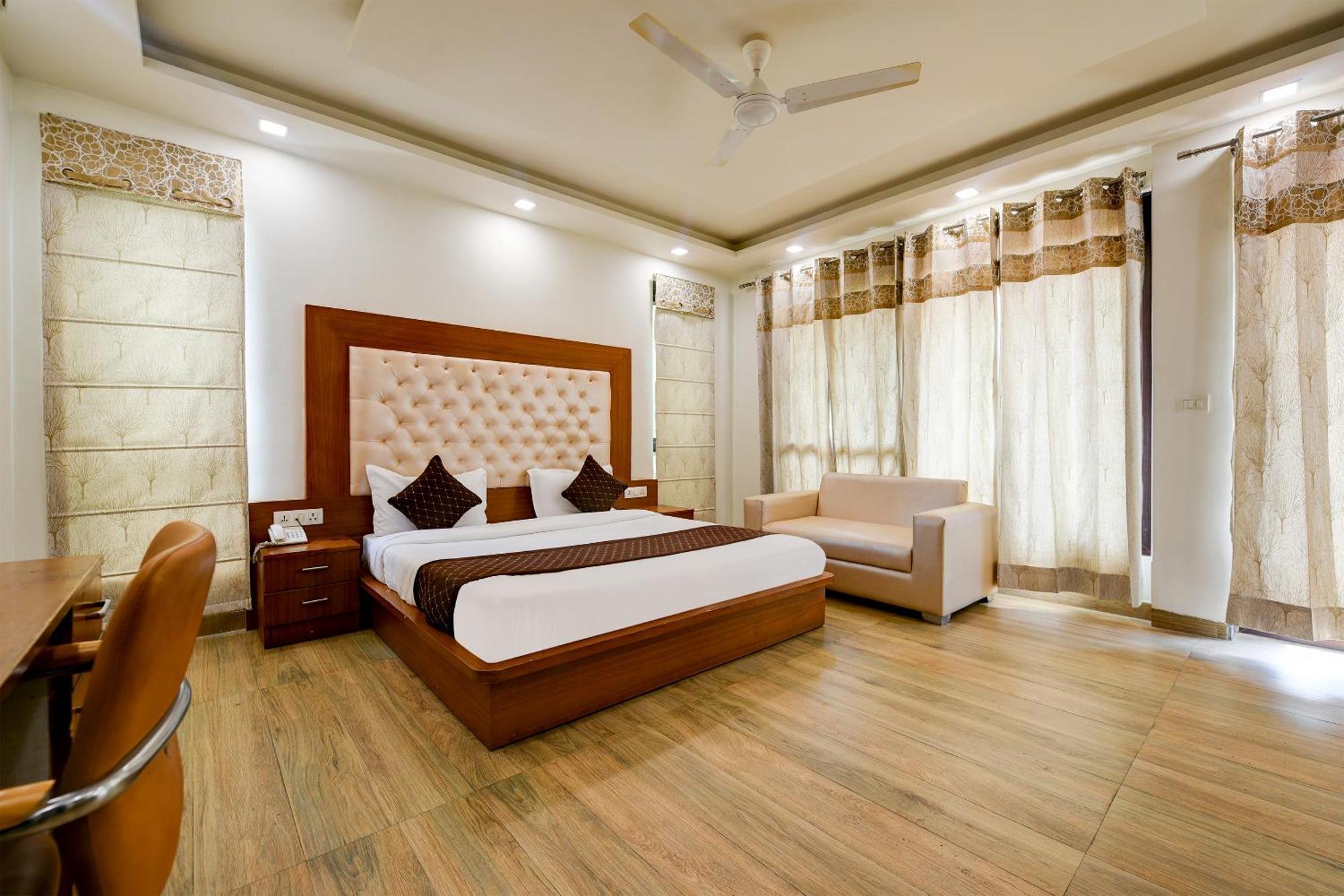 Hotel Leaf 9 Boutique, Near Golf Course Road And Galleria Market Gurgaon Buitenkant foto